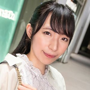 吉沢彩花(よしざわあやか)